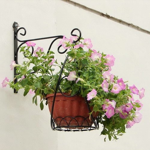 Factory direct bird feeder lantern wind chimes flower basket hanging frame iron plant hanging frame